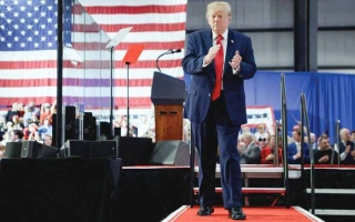 الصورة: سياسات ترامب الاقتصادية توسّع الفجوة بين الأغنياء والفقراء