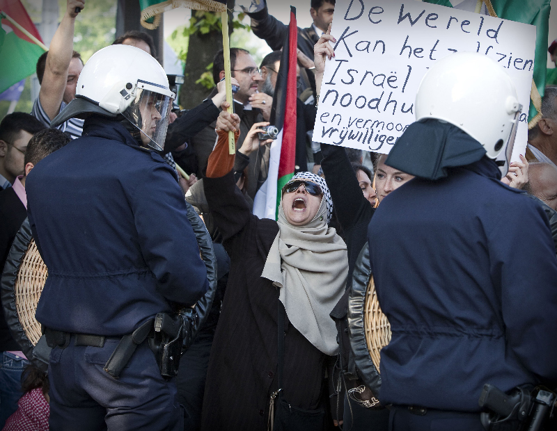 ألمانيا تحتج على الهمجية الإسرائيلية. أ ف ب