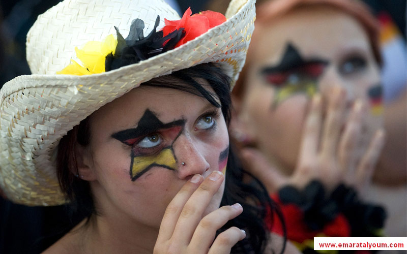 وعم الصمت المدن الألمانية وسكن الحزن قلوب الجميلات-أ.ف.ب