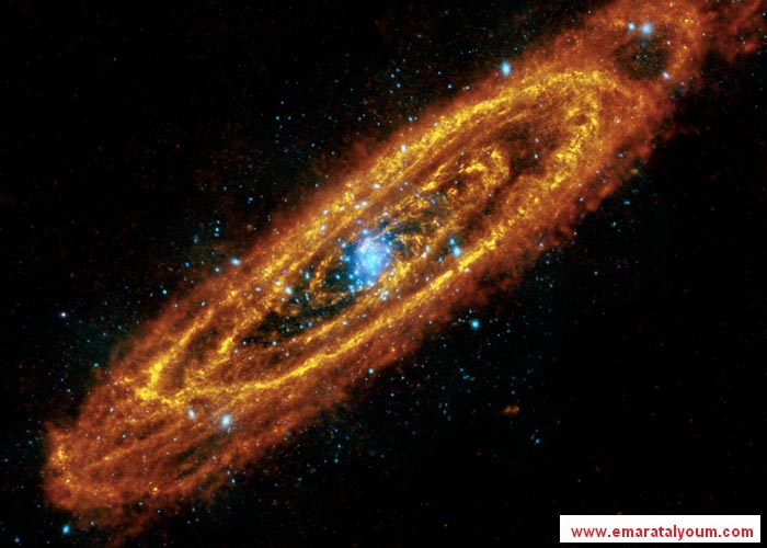 نجح علماء فلك دوليون في إعداد أضخم صورة ملونة عرفها العالم حتى الآن للسماء ليلاً، واستغرق المشروع أكثر من 10 سنوات، وتتكون من عدة ملايين من الصور المتفرقة التي ضمها الباحثون ليصل حجمها إلى أكثر من تريليون بيكسل، وتحتاج إلى أكثر من نصف مليون جهاز تلفاز فائق النقاء لمشاهدتها - أ.ب