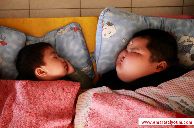 وأشارت إلى انها حاولت من قبل تخفيض كميات الطعام التي يحصل عليها، لكن جهودها فشلت وزاد وزنه في السنة الماضية فقط حوالي 10 كيلوغرامات-رويترز