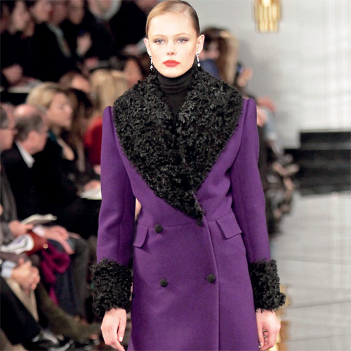 المعاطف في المجموعة تميزت بالتنوع.  وكالات