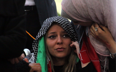 خطيبة المتضامن الإيطالي وصلت غزة لمتابعة إجراءات نقل جثمانه إلى بلاده-اي.بي.ايه