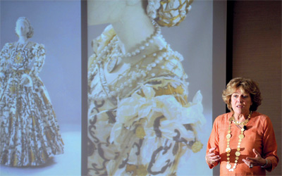 بورشغراف: أستمتع باللعب بالورق. 	من المصدر