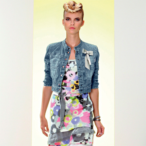 ملامح الستينات تعود من جديد.     د.ب.أ