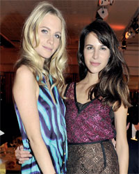 فانيسا-ترينا-وبوبي-ديليفين.	من المصدر