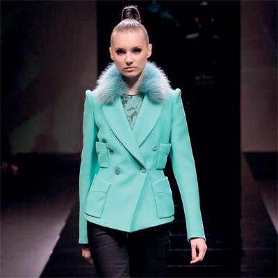 تصميمات غطت الجسد من خلال قصات مبتكرة شديدة الأناقة.       وكالات