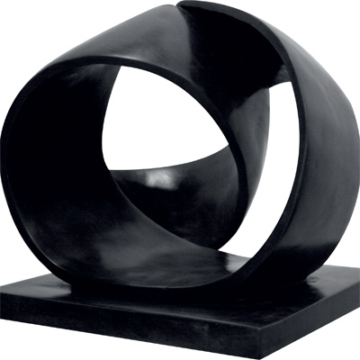 المنحوتات تضفي على المكان قيمة جمالية.	من المصدر