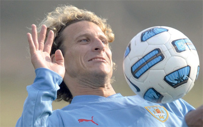 قائد الأوروغواي فورلان.   أ.ب