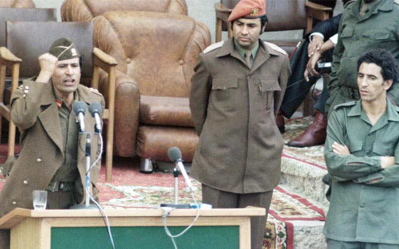 1977.. العقيد يمارس هوايته المحببة، القاء الخطب "الرنانة" و"الديماغوجية"-أ.ب