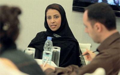 شذى الرميثي خلال المؤتمر الصحافي.   تصوير: إريك أرازاس