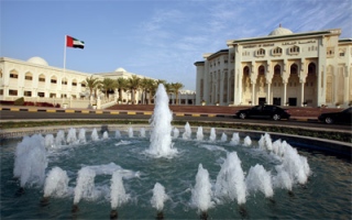 الصورة: جامعيون في الشارقة ينضمون إلى حملة &laquo; أتعهد &raquo;