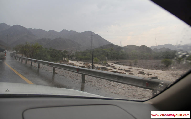 الأمطار والسيول في عدة مناطق بإمارة الفجيرة. القارئ وائل شوربجي
