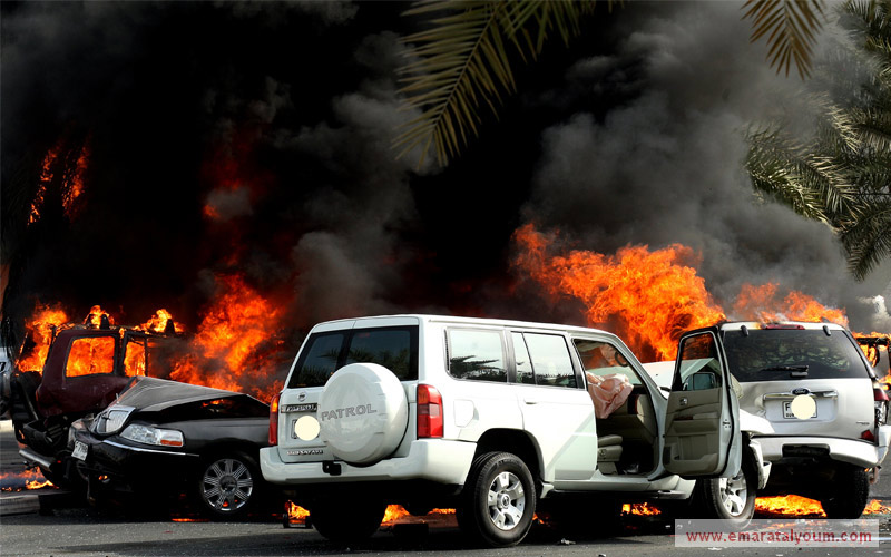 صور لحوادث مركبات في الدولة تسببت بوفاة ركابها أو تعرضهم لإعاقات غيرت حياتهم بالكامل، والأسباب تراوحت بين الإهمال وعدم الانتباه والسرعة الزائدة والتهور والدخول الخاطئ وغيرها. الصور من أرشيف "الإمارات اليوم" والإدارة العامة للمرور في شرطة دبي.