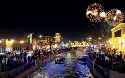 القرية العالمية مرشحة لاستقبال أعداد متزايدة من زائريها في ظل الفعاليات الترفيهية المرتبطة بالاحتفال باليوم الوطني.   من المصدر