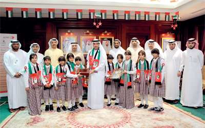 مدير محاكم دبي يستقبل طالبات مدرسة العوير