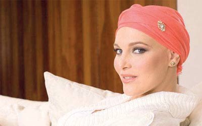 إيفا إيكفال بعد المرض.                             	أرشيفية