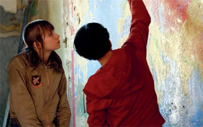 الفيلم يستوفي أشكال غسيل الدماغ الذي يتعرض له من يؤمنون  بالنــــــــــــــــــــــــــــــــازية الجديدة. 	أرشيفية