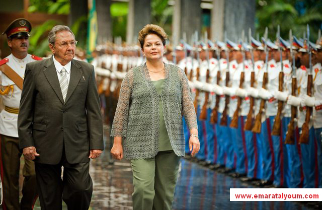 رئيسة البرازيل  ديلما روسيف، تستقبل الرئيس الكوبي  ..بزهو انثوي