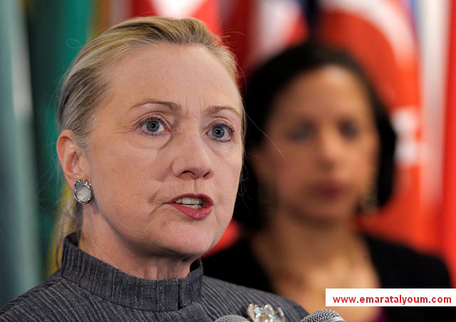 ونظرة وزيرة الخارجية الامريكية السيدة كلينتون ..هل هو فرق العمر فقط ؟؟