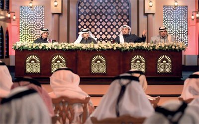 القصيدة النبطية استوعبت مزيداً من الأفكار والموضوعات خلال الـملتقى.   									             تصوير: باتريك كاستيلو