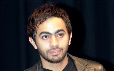 سوق الكاسيت تعاني الركود وتكتظ بفضائح الفنانين.	الإمارات اليوم