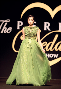 من تصاميم مجموعة دار «أماتو».