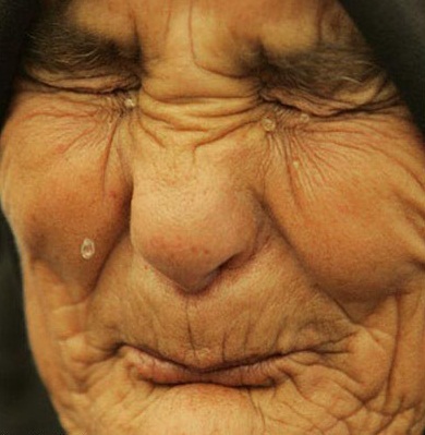 وتعطلت لغة الكلام في ليلة عيد أم .....، فشاركنا التعبير والتعليق  والتحية