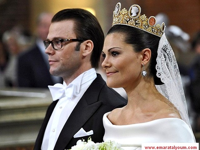 أثار زواج الأمير دانيال وعروسه في يونيو 2010 اهتمام الصحافة العالمية واهتمام جماهير العامّة بشكل كبير، واحتشد حوالى 500,000 شخصاً للاحتفال بالزفاف في شوارع استوكهولم.