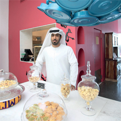 الفلاسي: «كليّا» مشروع عائلي بدأ من المنزل ثم انطلق للسوق. 	 تصوير: أسامة أبوغانم