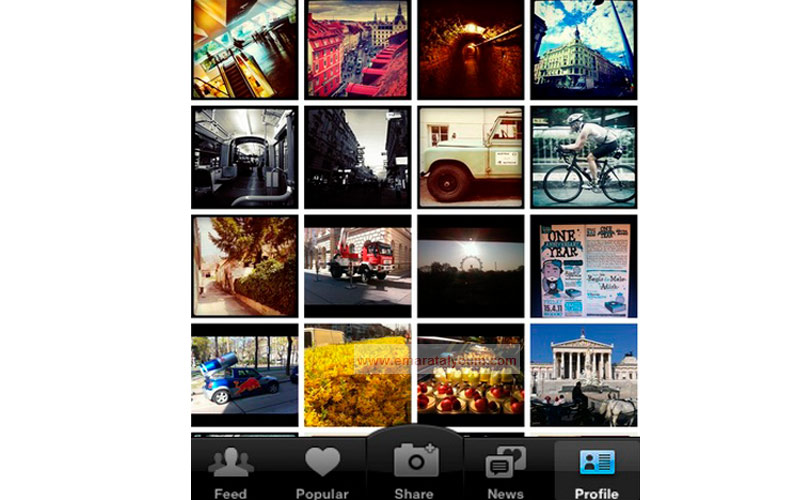 4- instagram: نال هذا التطبيق المجاني لقب (أفضل تطبيق لعام 2011 على أي فون)، ويعمل على دمج عشاق التصوير الإبداعي بمواقع التواصل الاجتماعي.