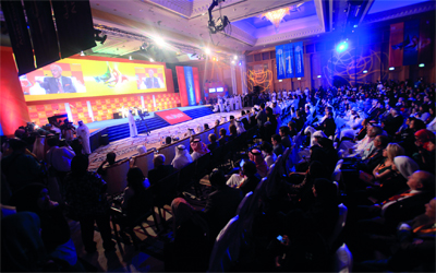 الحضور يتابعون إحدى جلسات &laquo;المنتدى&raquo;.      تصوير:باتريك كاستيلو