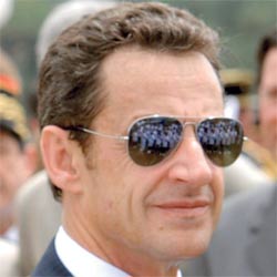 ساركوزي.