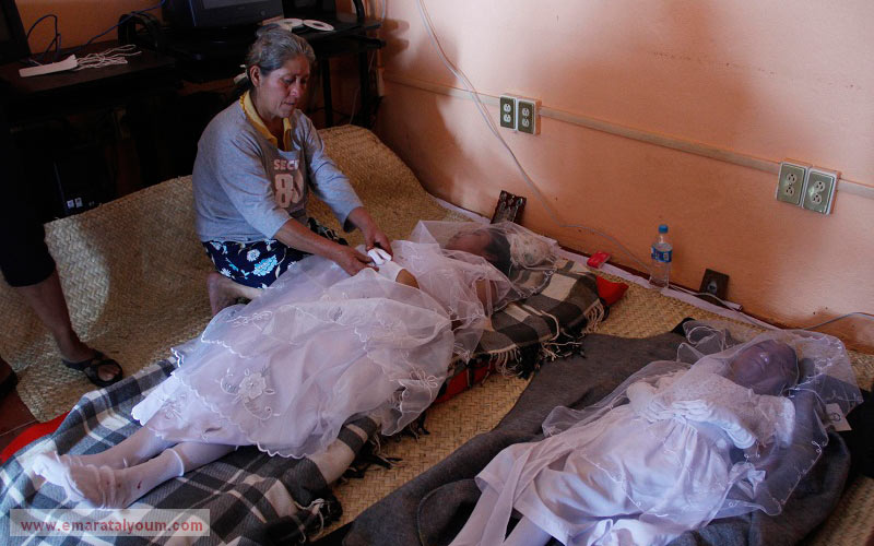 الفتاتان روزيليا وماري سول خوسيه فرانكو من بين ضحايا كارلوتا. رويترز