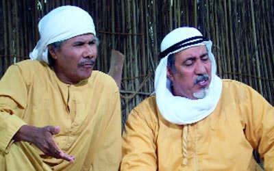 أحمد الجسمي وجابر نغموش في عمل درامي.  أرشيفية