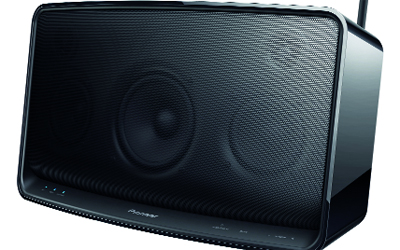 سماعات تعتمد علي التقنية بلوتوث.    من المصدر