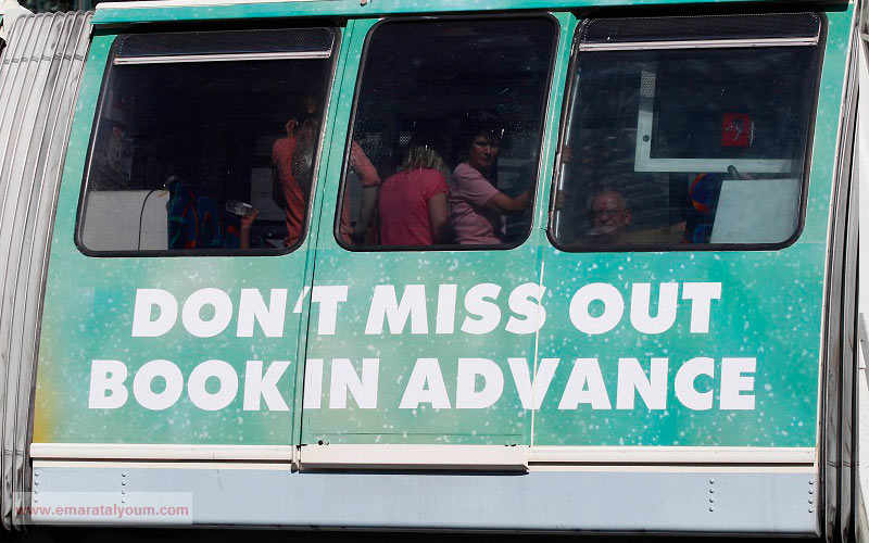 القطاران افتقدا لمكيفات الهواء أيضاً بعد انقطاع الكهرباء. رويترز