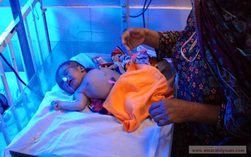شهدت باكستان في الأسابيع الأخيرة مطالبات بتحقيق يشمل المستشفيات التي تشهد وفيات بين الأطفال، وبخاصة مبكري الولادة، نتيجة لانقطاع الطاقة الكهربائية لساعات عدة.