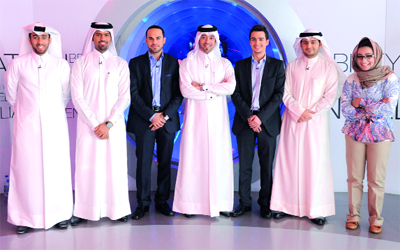 المتنافسون يعرضون ابتكاراتهم أمام لجنة تحكيم خاصة. من المصدر