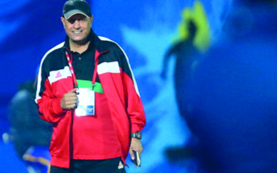 شاكر المدرب الـعراقي الخامس الذي يقود بلاده خليجياً. أ.ف.ب