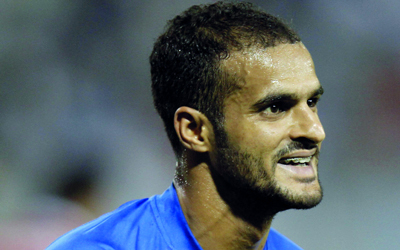 الكويت تعتمد على لاعب الخبرة بدر المطوع. 	   رويترز