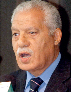 أحمد سويلم.