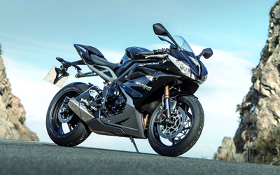 «تريومف» أجرت تعديلات شاملة على درّاجتها النارية Daytona 675.     د ب أ