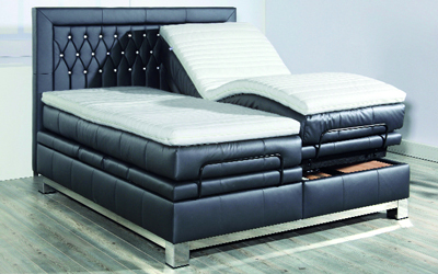 السرير متعدّد المراتب يتألف من ‬3 طبقات.  	د.ب.أ