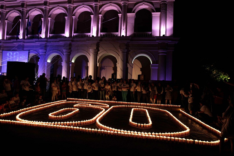 وساعة الأرض حدث عالمي حدد له يوم السبت الأخير من شهر مارس في كل عام منذ بداية انطلاق هذه الفعالية في العام 2007 - وكالات