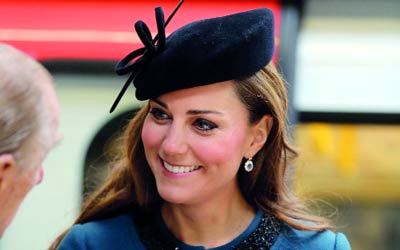 دوقة كامبريدج أعادت اهتمام العائلة المالكة بالموضة.	 غيتي