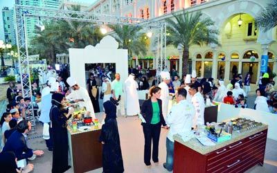 المهرجان شهد توافداً جماهيرياً كبيراً من كل إمارات الدولة. 	 من المصدر