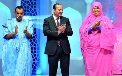 منى الحاج وباسل الكيلاني والشيخ  ولد بلعمش بانتظار نتائج التصويت. 	 من المصدر