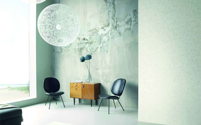 يبدو هذا الجدار أنه بحاجة إلى ترميم لكنه في الحقيقة ورق حائط على نمط الأناقة الرثة. د.ب.أ