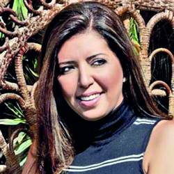 السعدني... جمالها سبب استبعادها من الوزارة.	 أرشيفية